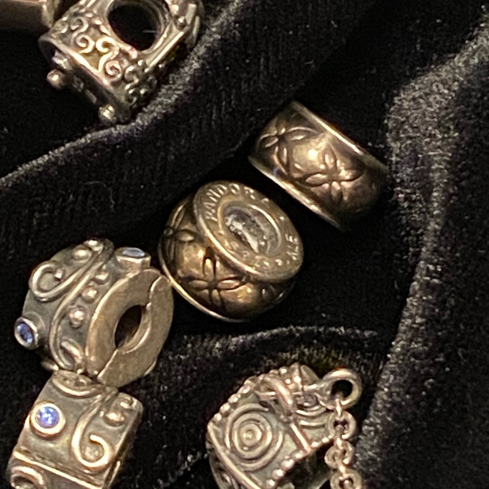 PANDORA 26 DISCONTINUED RARE Pieces Charms, 4 Bracelets 22 Spacers Beads & MORE! - Picture 9 of 13